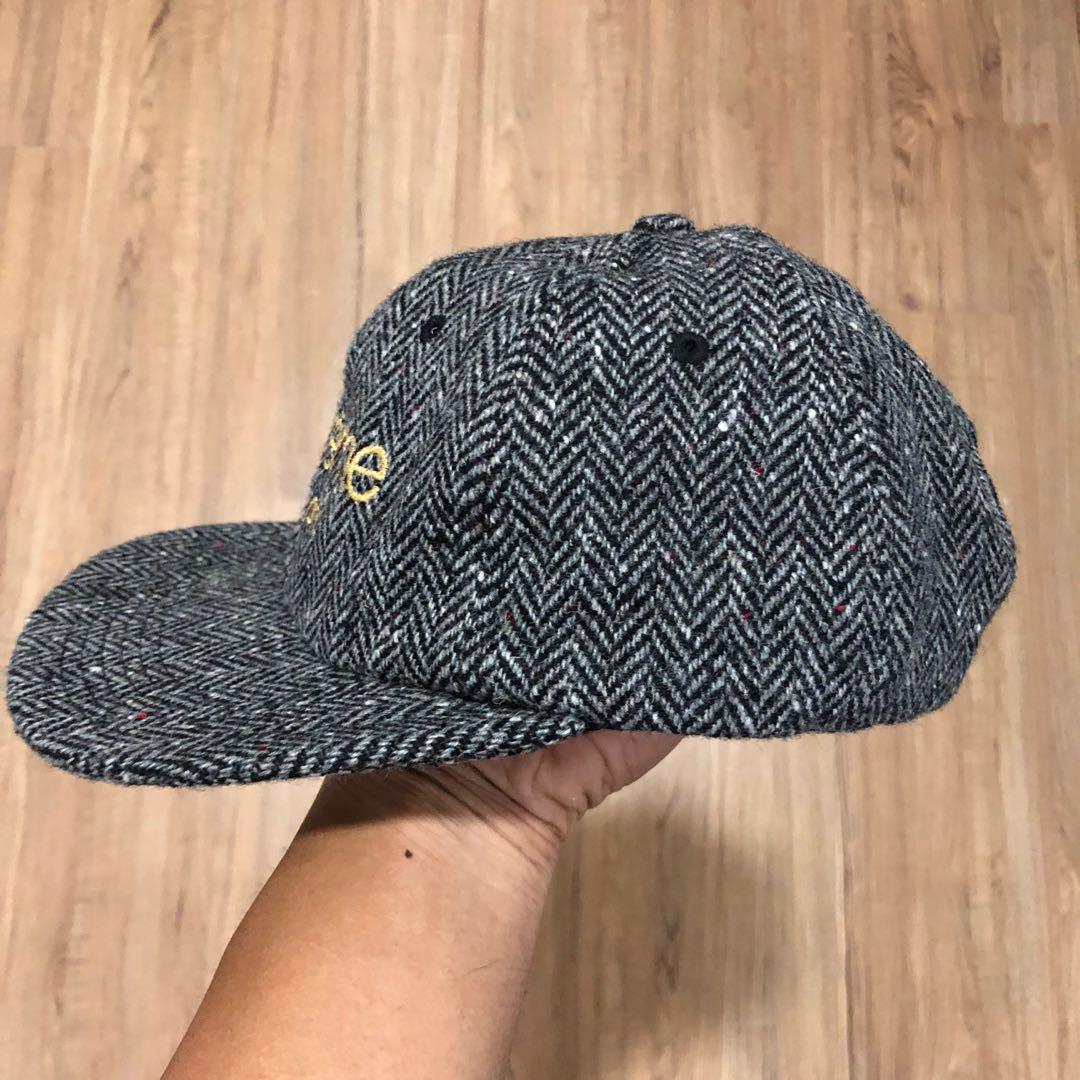 supreme Herringbone Classic Logo 6-Panel Supreme - Herringbone