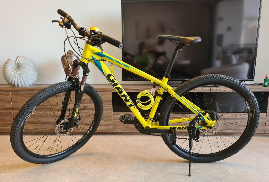 Giant atx 27.5 shop aluxx technology mountain bike