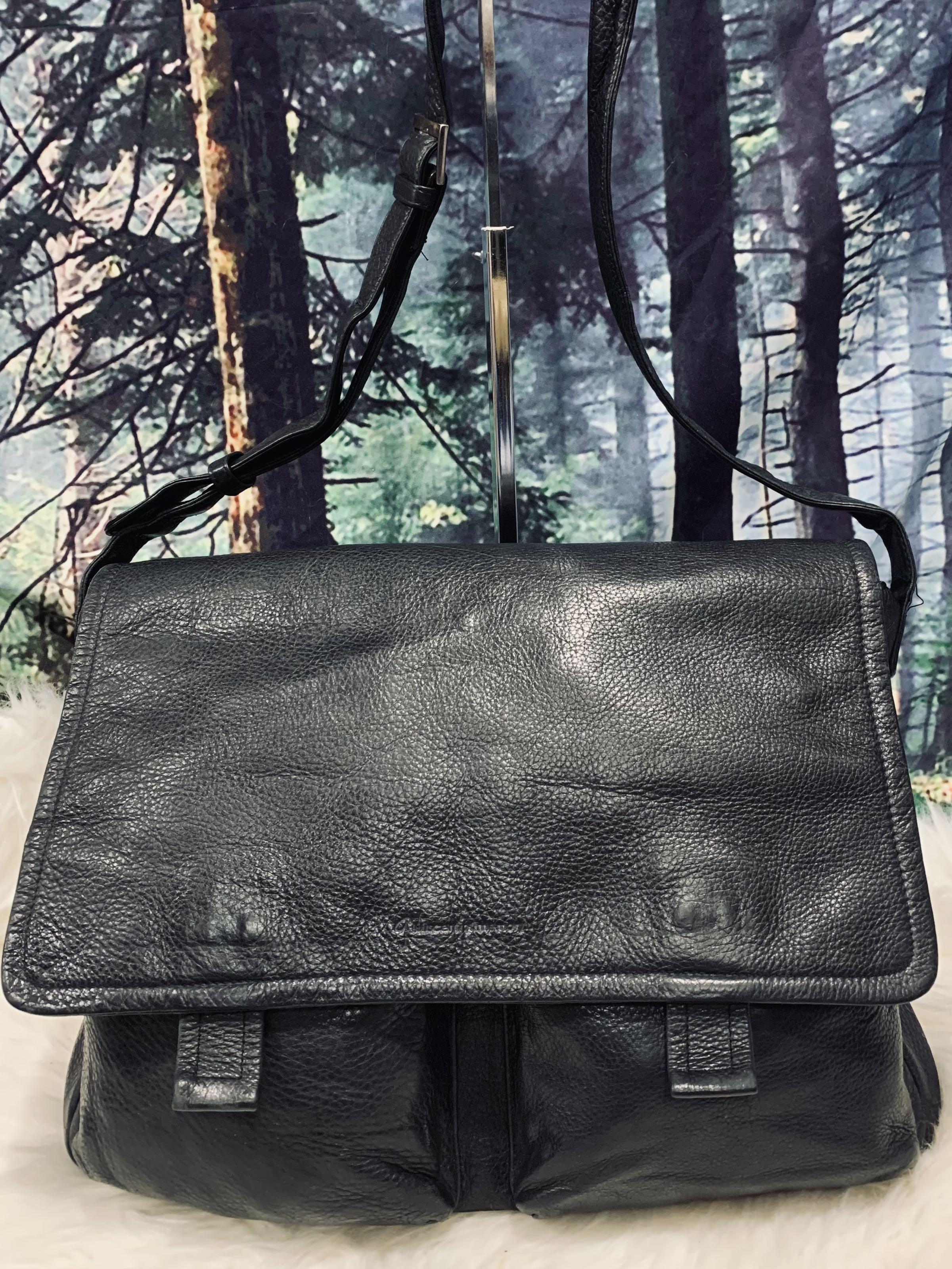 Gili Scent of Memory Leather Messenger Bag Men s Fashion Bags
