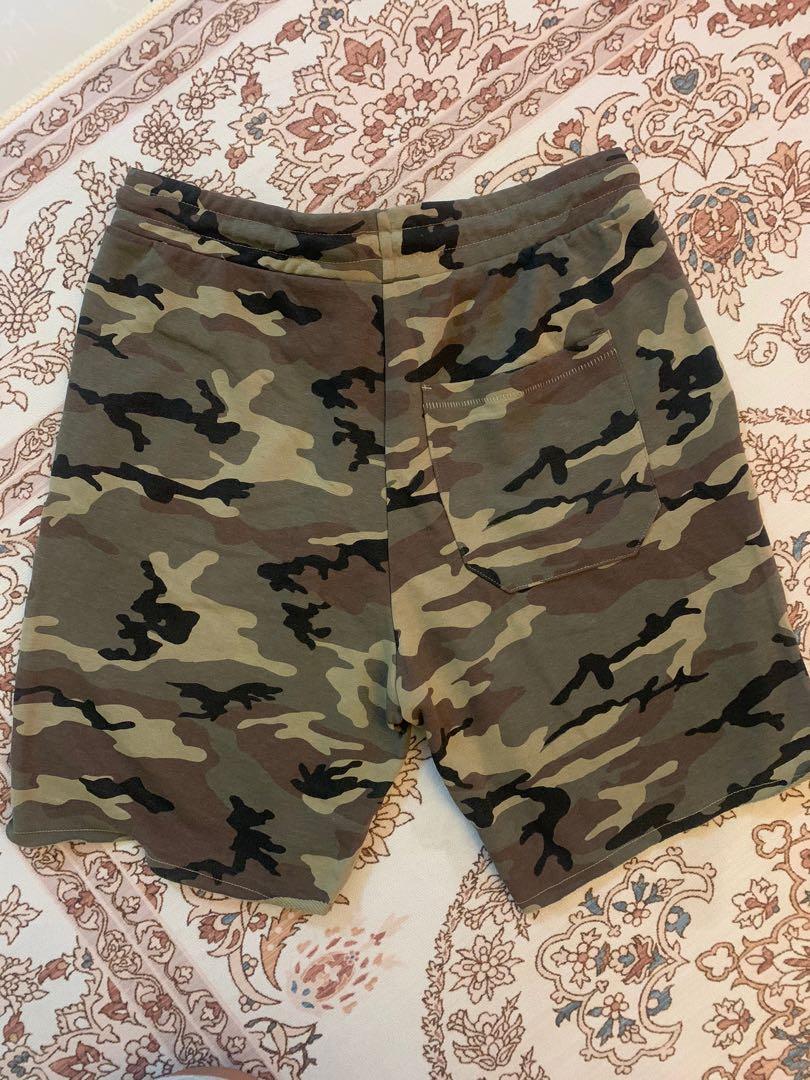H&m camo sale shorts