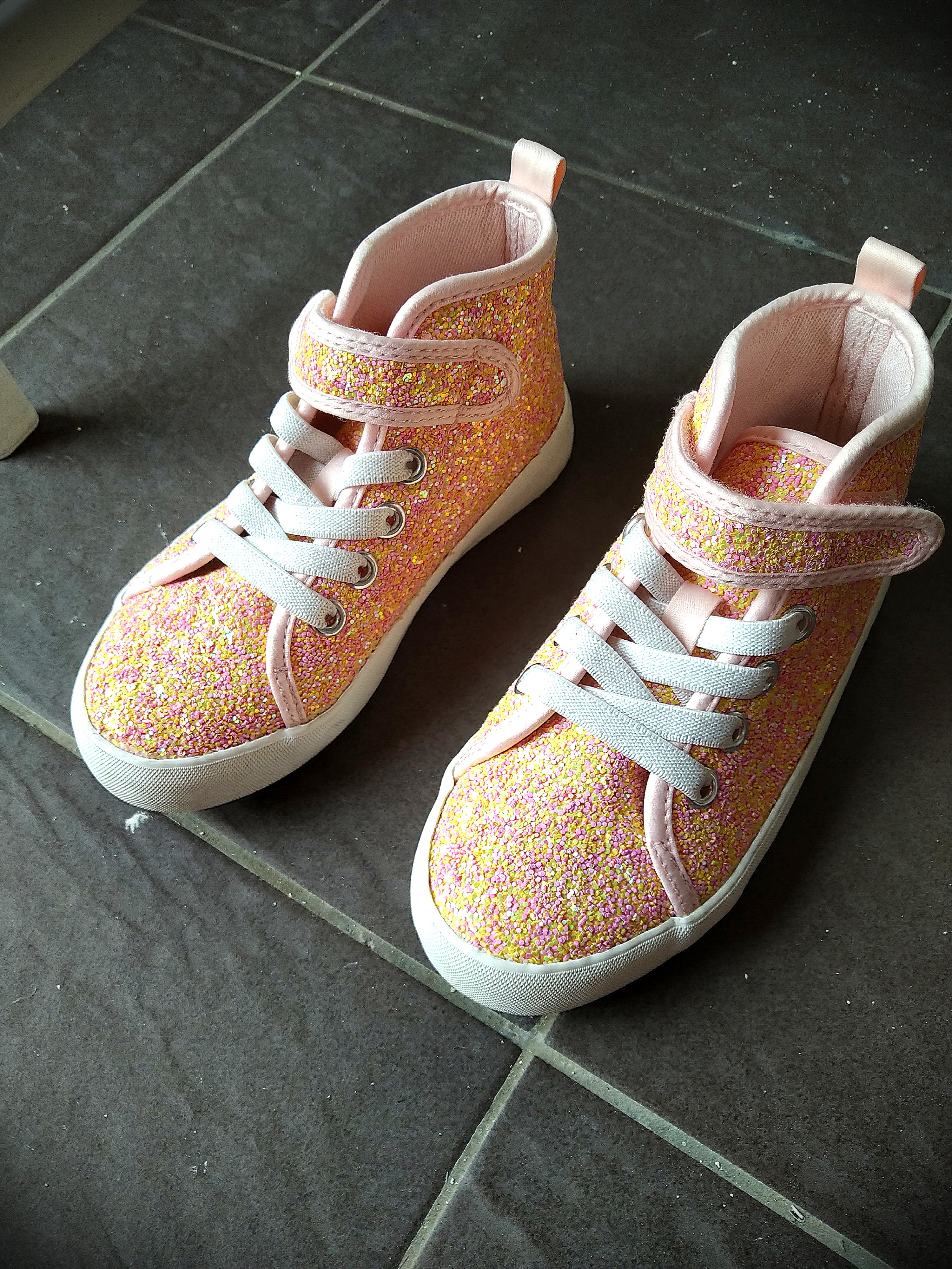 Hm kids outlet shoes size