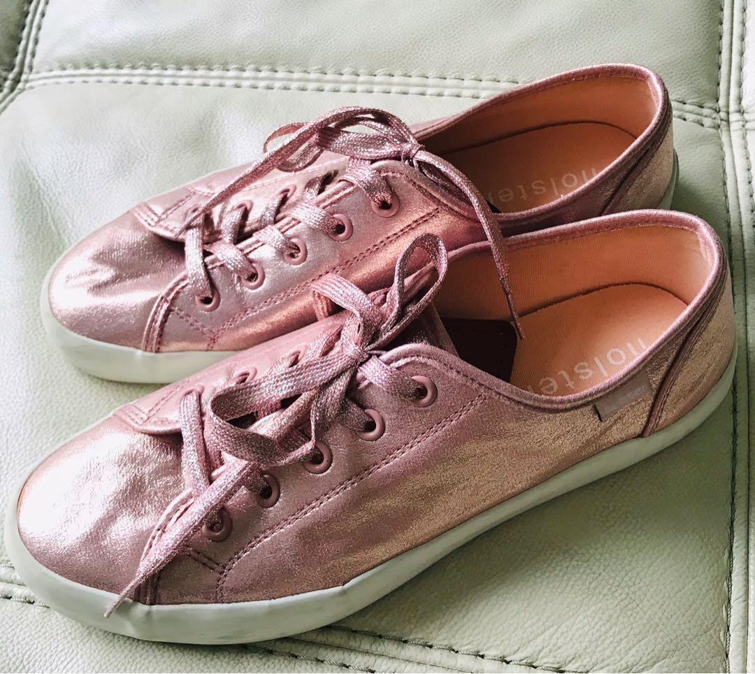 Holster rose 2025 gold sneakers