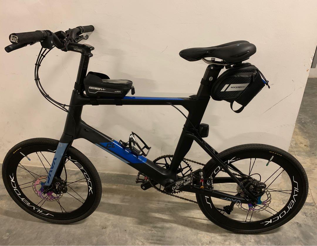 Java CL carbon mini velo (Category: Bicycles) located in Singapore. Submitted by mrpasta (Listing ID 1119601039, Image 1). Description: Java CL carbon 1x11 speed Shimano 105 ,used only ard 6 times . Under utilised , hence selling off. Change to Shimano 105 chain Change to Shimano RS700 Shifter Change to Shimano 105 cassette 11-30t Change to Shimano 105 rear derailleur SS Change to hollow tech litepro edge 56T Change to Kactus ceramic bottom brack