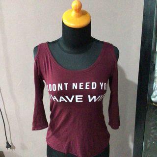 Kaos Maroon