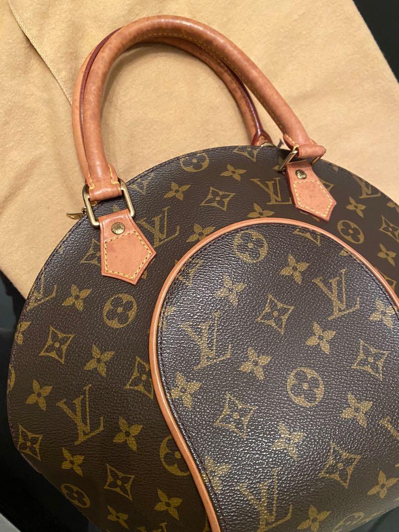 1990s Louis Vuitton Brown Classic Monogram Coated Canvas Ellipse MM