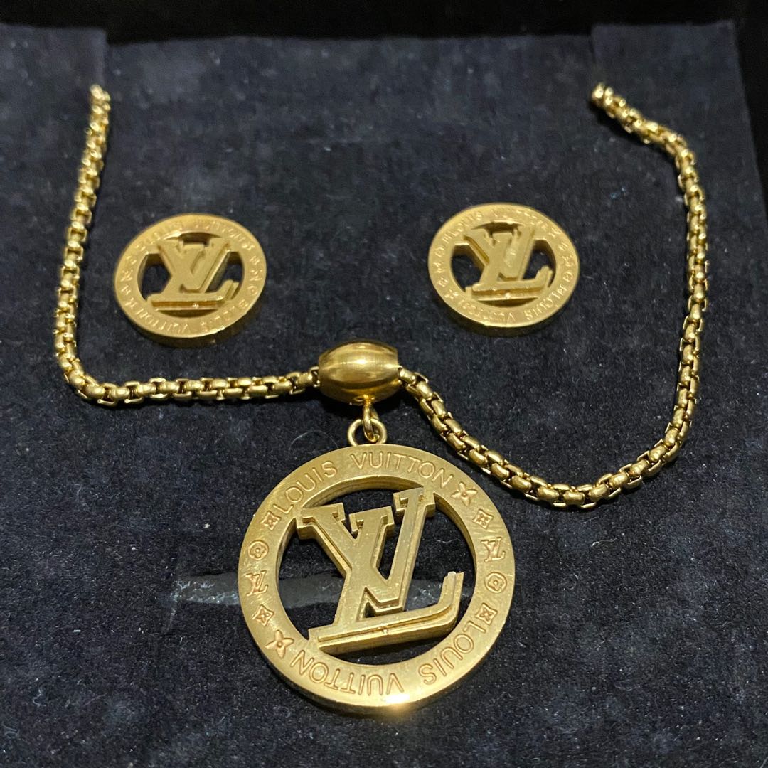 Lv necklace deals and earring set