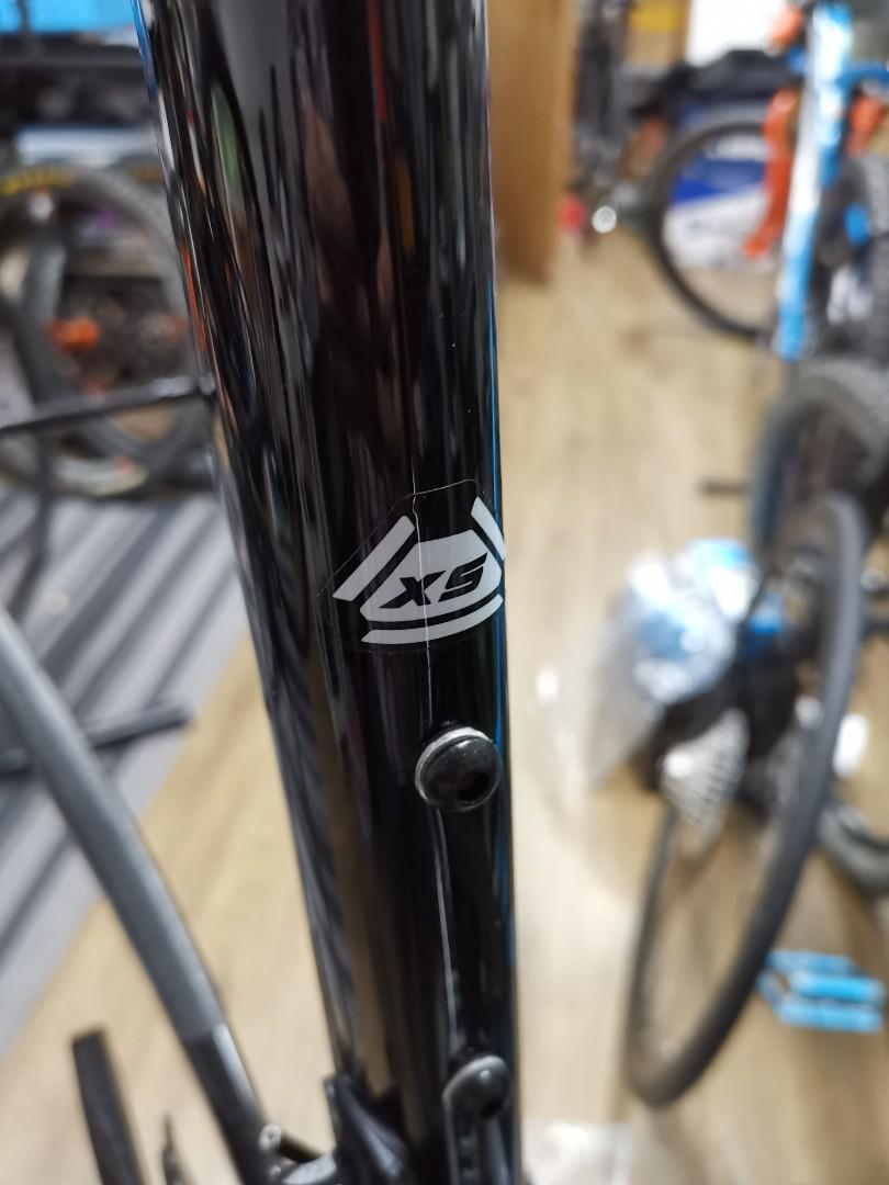 Merida Reacto 5000 frame (Category: Parts & Accessories) located in Singapore. Submitted by stellar_motoburner (Listing ID 1119556486, Image 2). Description: Frame. Fork. Headset. Stem. Seat post. Saddle. BB Brand new.