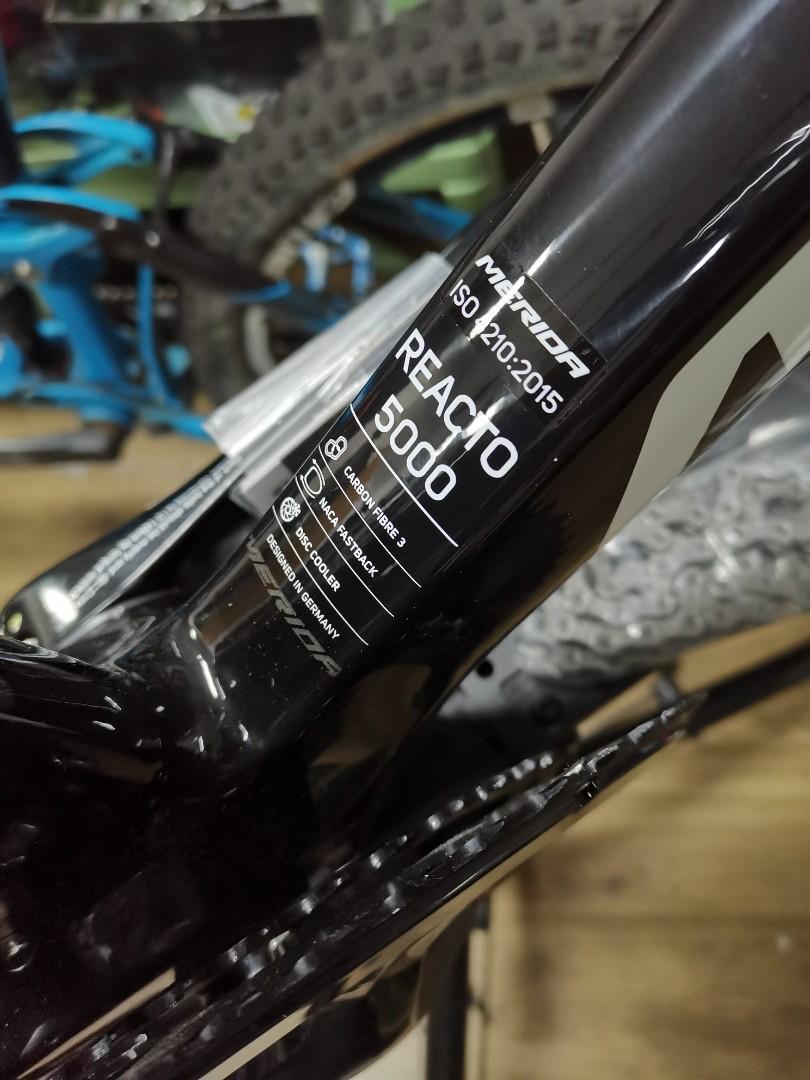 Merida Reacto 5000 frame (Category: Parts & Accessories) located in Singapore. Submitted by stellar_motoburner (Listing ID 1119556486, Image 3). Description: Frame. Fork. Headset. Stem. Seat post. Saddle. BB Brand new.
