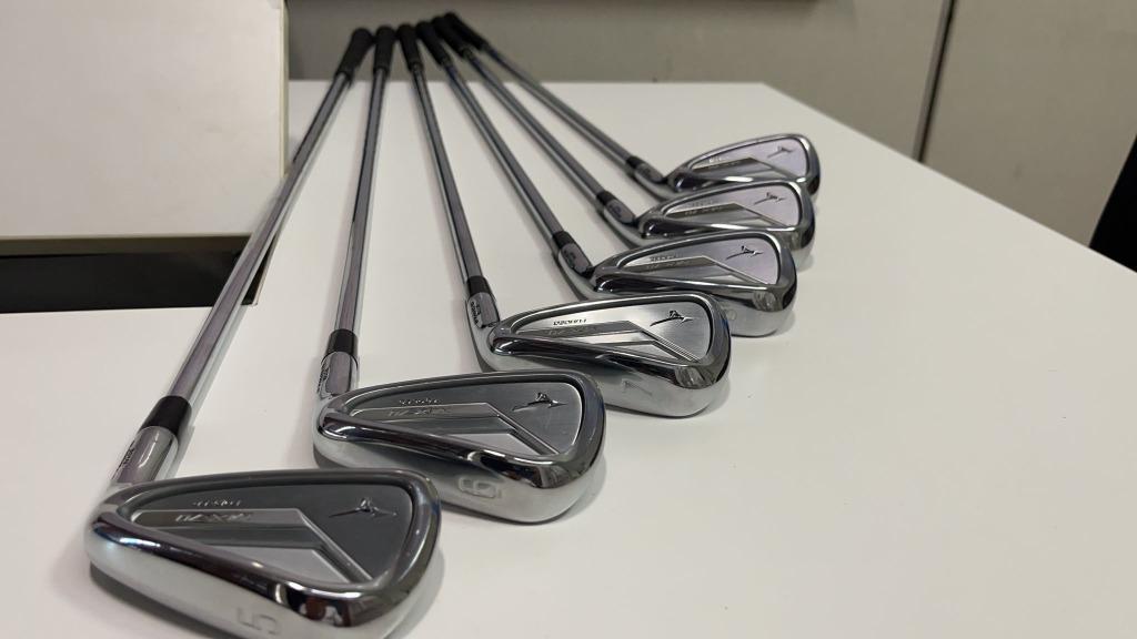 Mizuno mx70 top