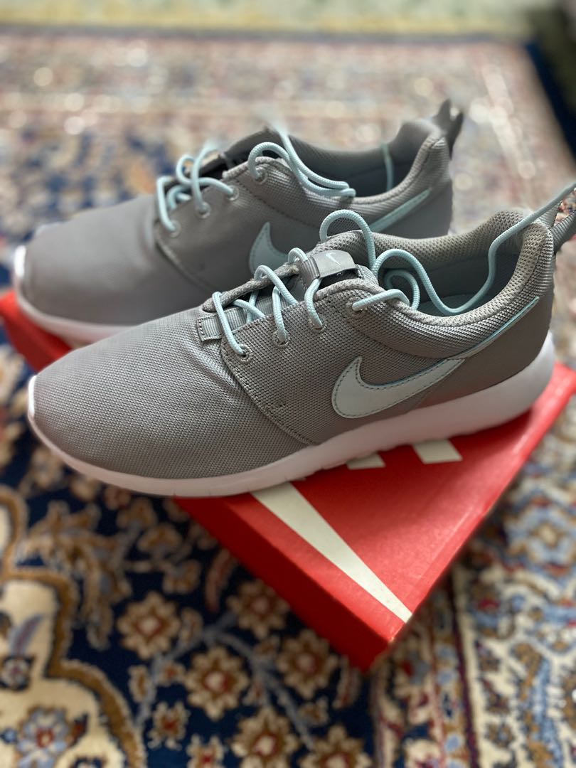 Nuove nike roshe run discount