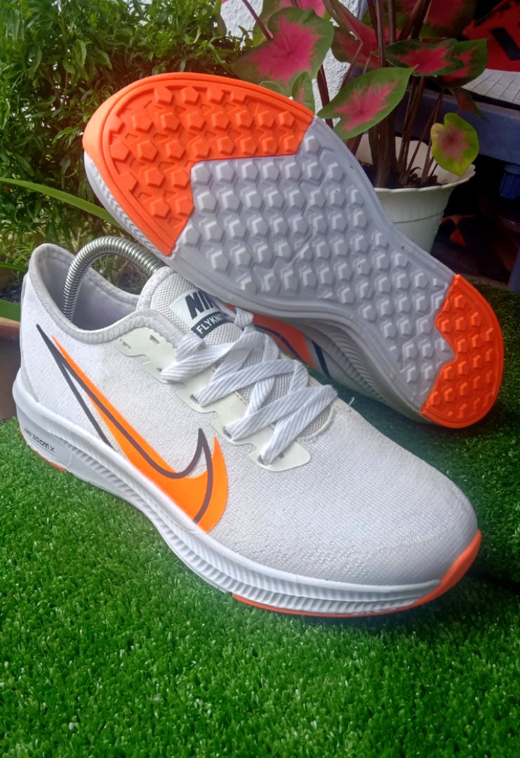 Kasut nike flyknit racer online