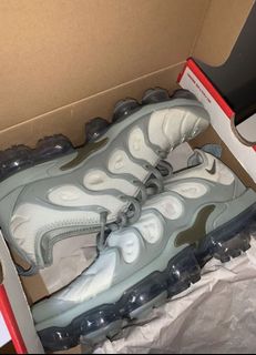(Category: ) located in . Submitted by 6ix.kicks (Listing ID 1119592034, Image 1). Description: .
