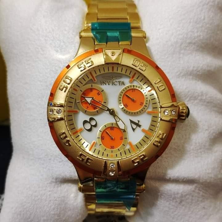 invicta subaqua crystal