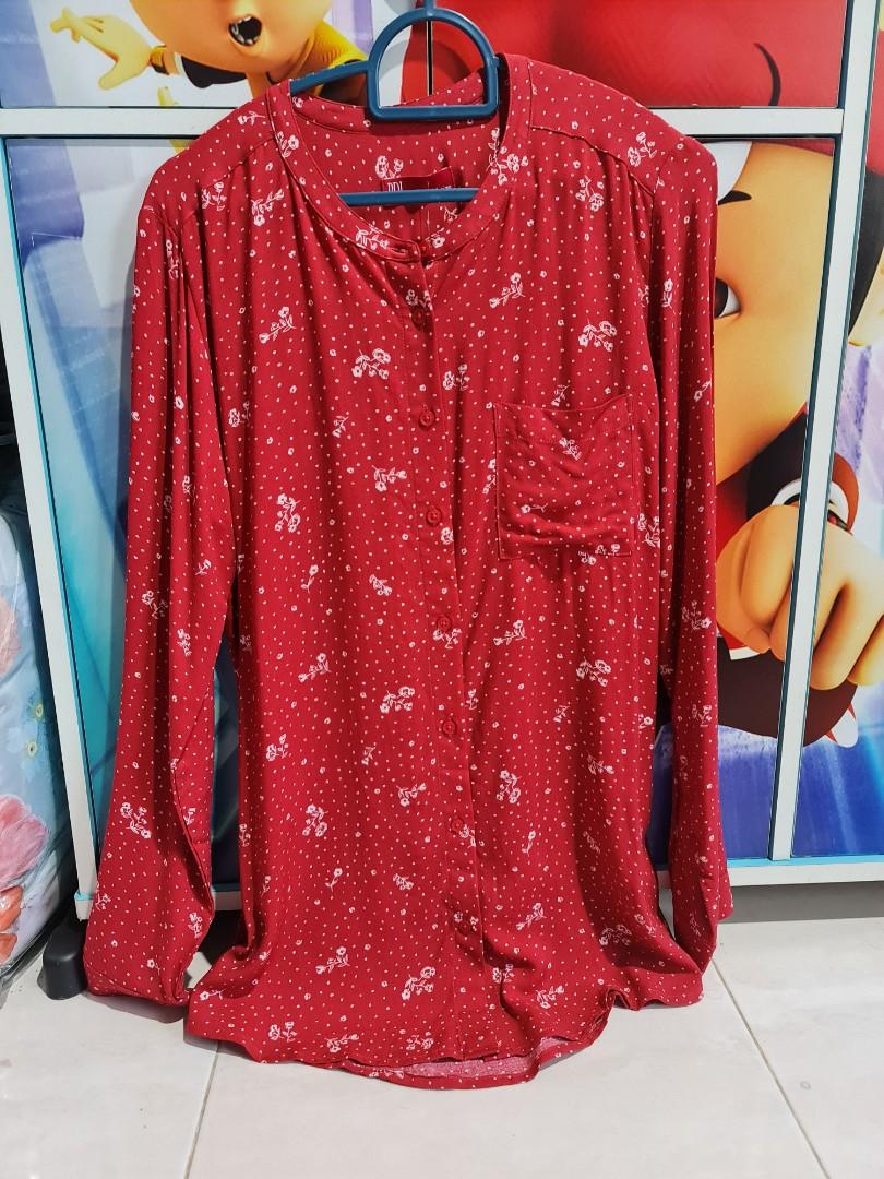 Padini Blouse Women S Fashion Clothes Tops On Carousell