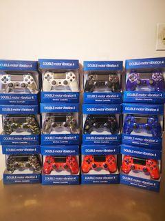 PS4 controllers