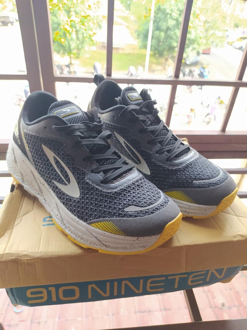 running shoes 910