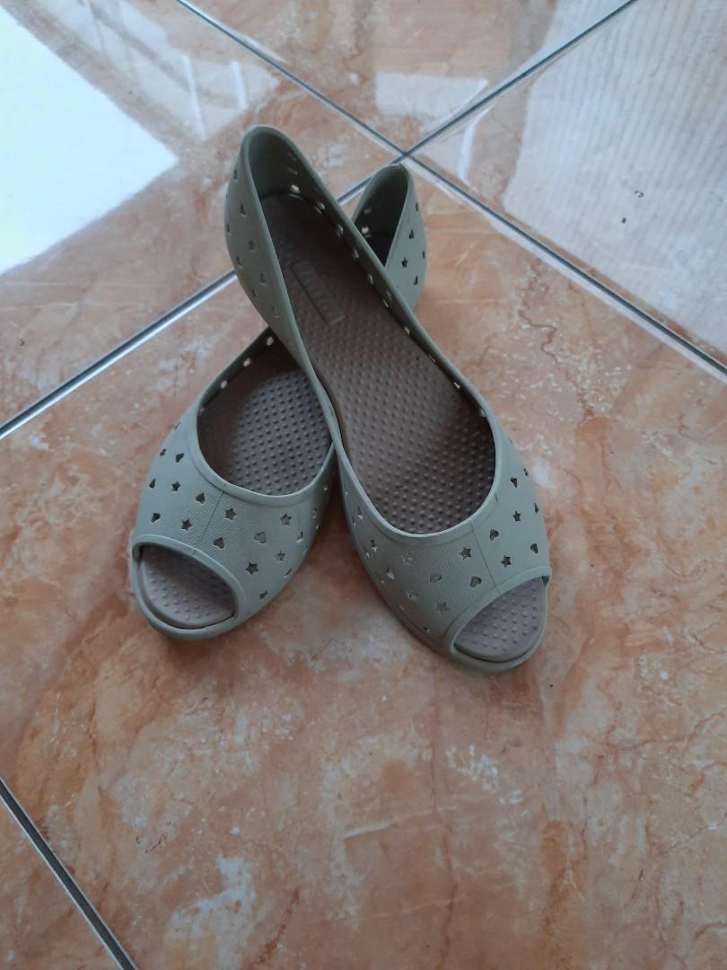 Sandal sepatu sales bata