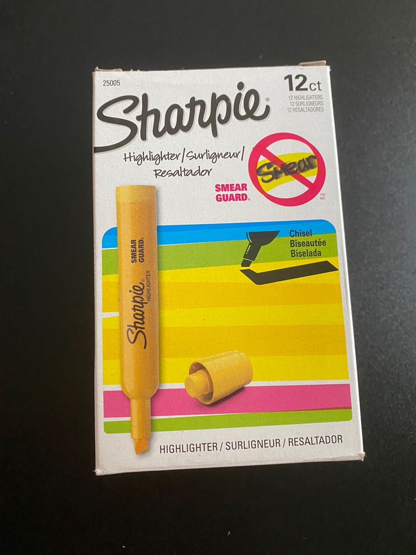 Sharpie banana yellow tank highlighter (per piece), Hobbies & Toys