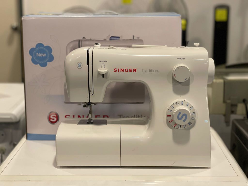 SINGER 2259 SEWING MACHINE, Furniture & Home Living, Home Improvement