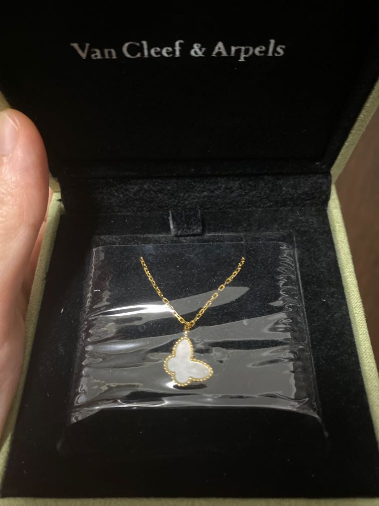Vca sweet alhambra butterfly clearance necklace