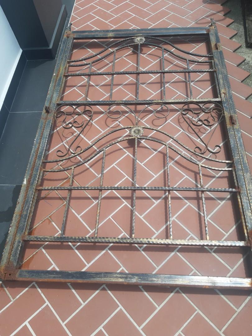 Indoor iron gate hotsell