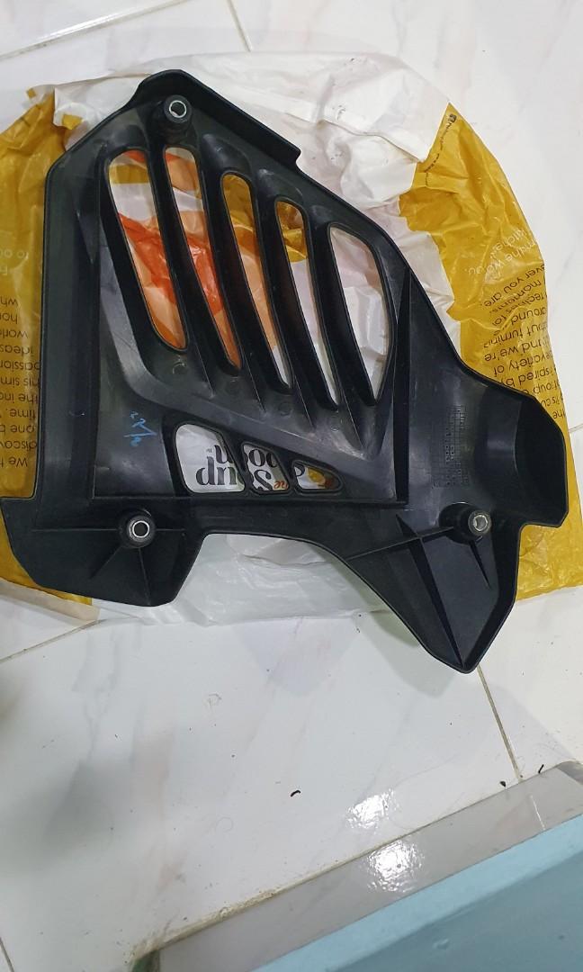 Yamaha Aerox 155 V1 Original Radiator Cover, Motorcycles, Motorcycle ...