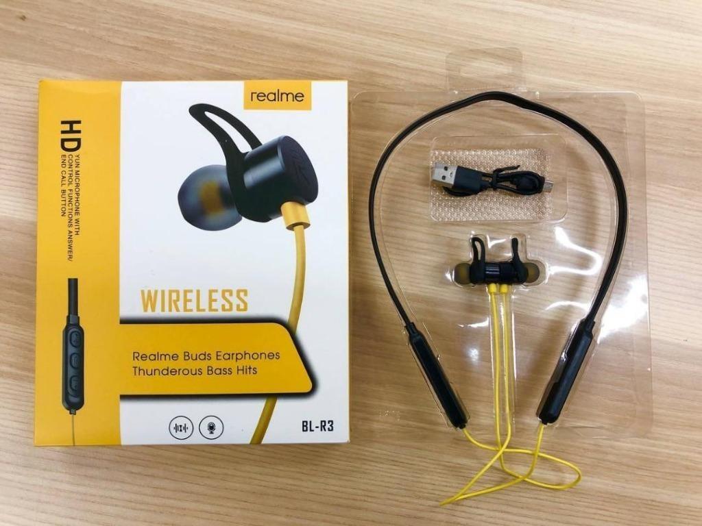 Realme buds earphones thunderous bass hits deals