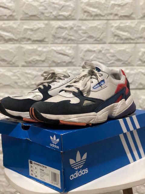Adidas Falcon Kylie Jenner Signature Fesyen Pria Sepatu Sneakers di Carousell