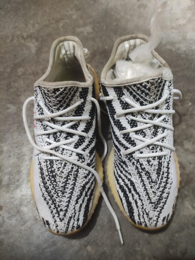Adidas yeezy 350 boost zebra, Fesyen Pria, Sepatu , Sneakers di Carousell