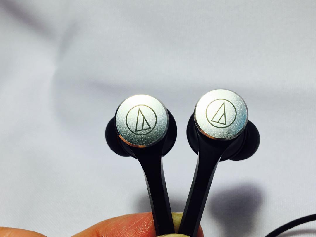 For BASSHEADS...Audio Technica ATH-CKS77X Solid Bass (Category: Earphones) located in Lapu-Lapu City. Submitted by josebe (Listing ID 1119695881, Image 3). Description: For Bassheads.... Selling my used but-never-abused and well-taken cared-of Audio Technica ATH-CKS77X Solid Bass. Some specs: Driver: Dynamic 12.5mm FR: 5~25kHz Max input power: 100mW Impedance: 16ohms Weight: 7gms Cord length: 1.2m Plug: 3.5mm gold-plated stereo mini plug (L-shape