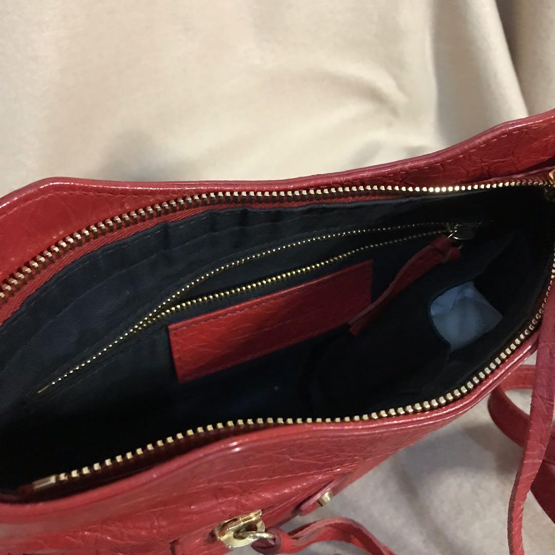 Balenciaga rare hip bag (Category: Luxury Bags & Wallets) located in Antipolo. Submitted by starstyleph (Listing ID 1119704566, Image 2). Description: Authentic Balanciaga classic hip bag Personal fave! Color: red lipstick Size: 20x14cm Material: lamb leather MOP: bdo/bpi Shipping: lalamove/gogoexpress.