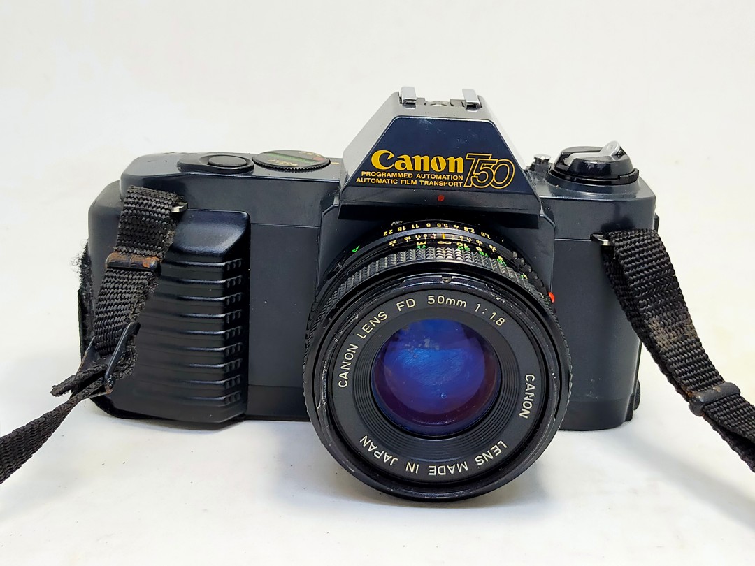 canon t50 with 50mm f1.8 film slr, Photography, Cameras on Carousell