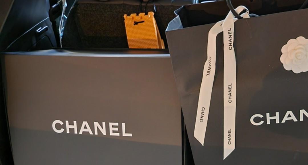 Chanel 紙袋磁石盒禮物盒包裝袋特大盒絲帶, 其他, 其他- Carousell