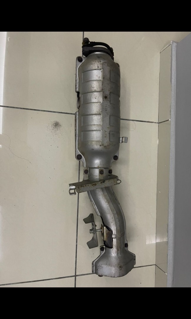 Evo x catalytic converter, Car Accessories, Accessories on Carousell