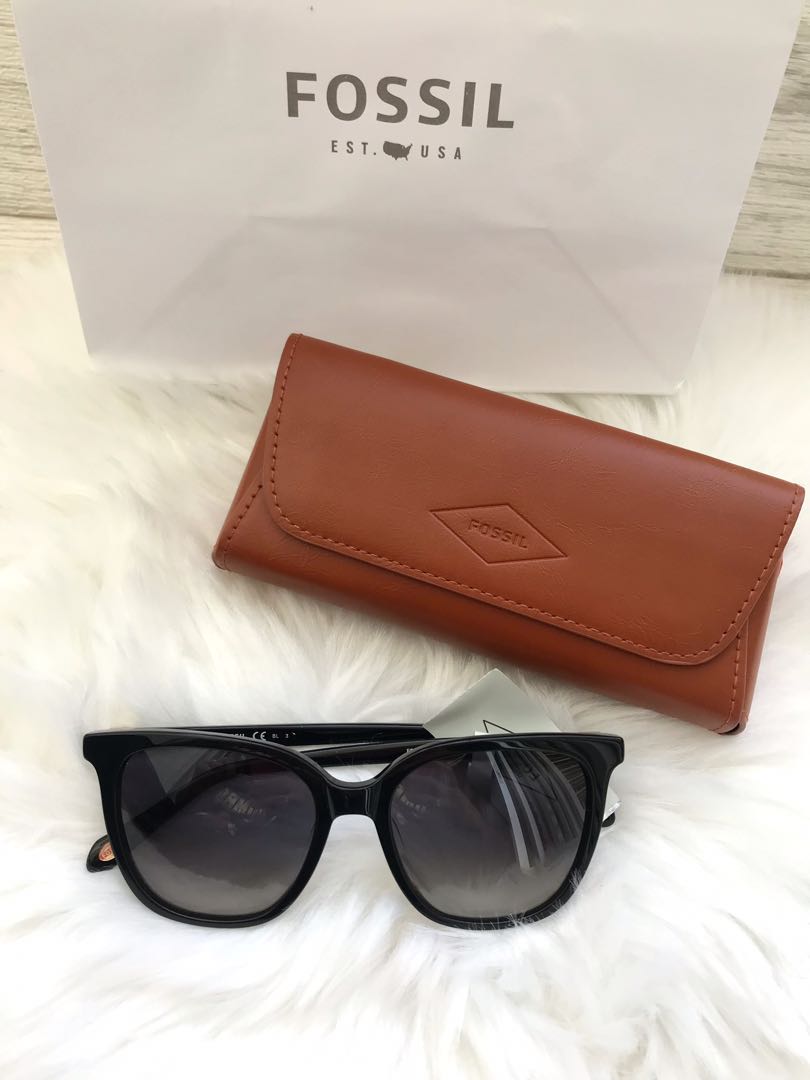 Fossil Sunglasses, Women's Fashion, Watches & Accessories, Sunglasses &  Eyewear on Carousell