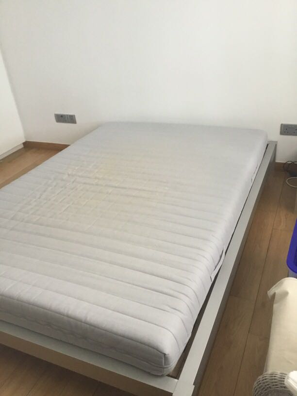 Ikea Bed Frame Mattress 2 People, Do Ikea Bed Frames Need Box Spring