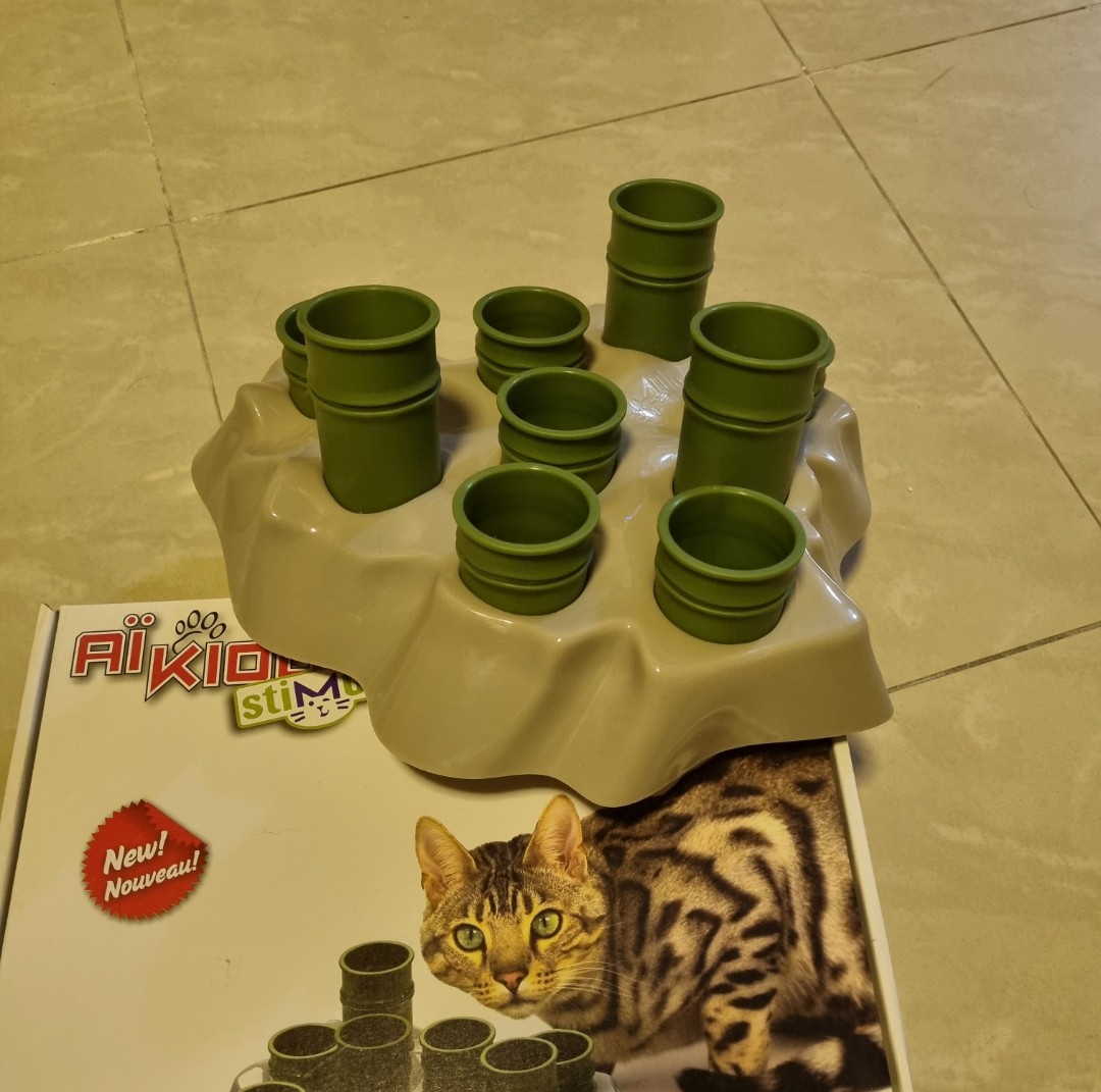 Aikiou cat feeder top