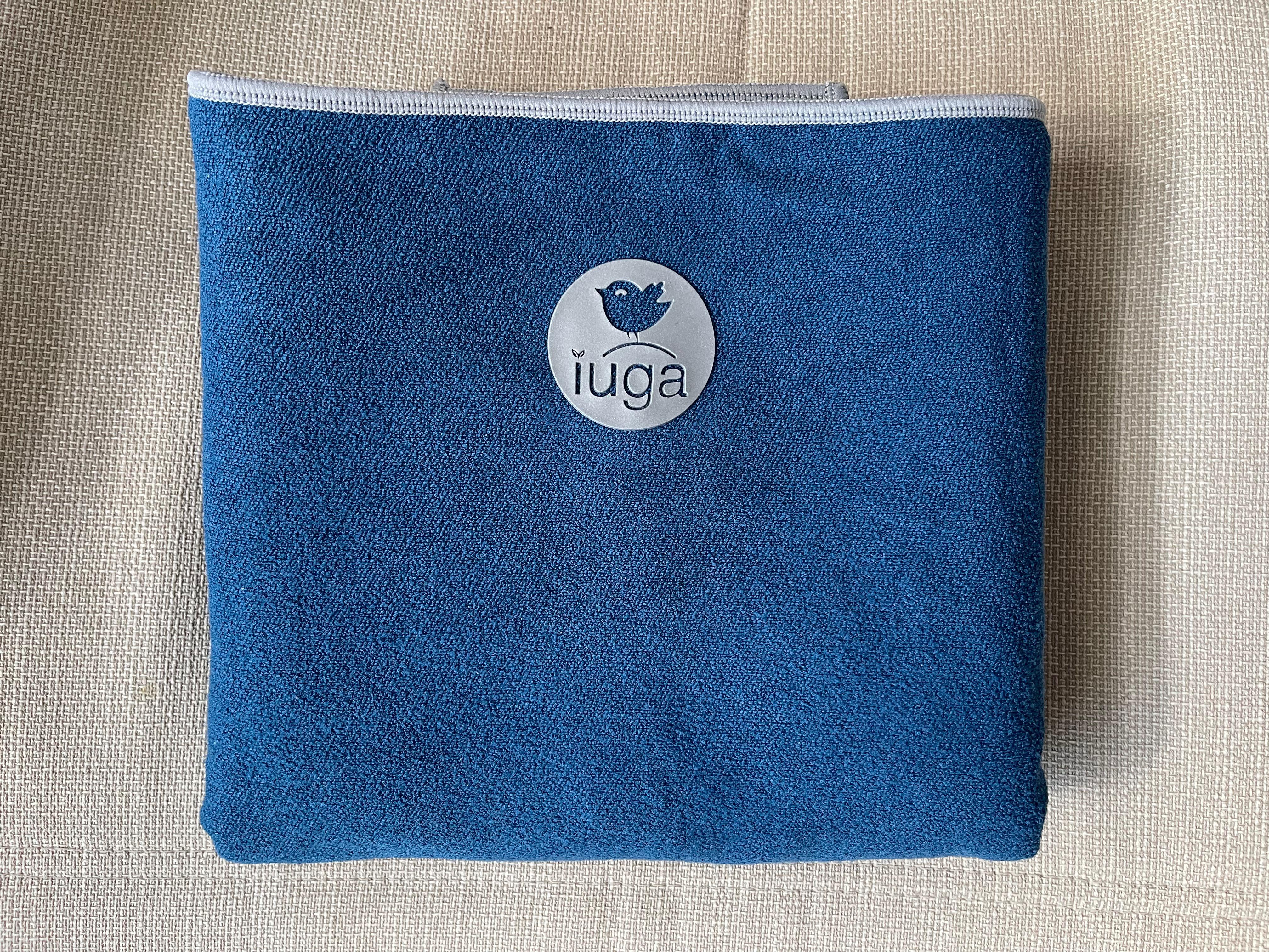 🙏🏼🕉 IUGA Yoga Towel w Corner Pockets 🕉🙏🏼, Sports Equipment, Exercise  & Fitness, Exercise Mats on Carousell