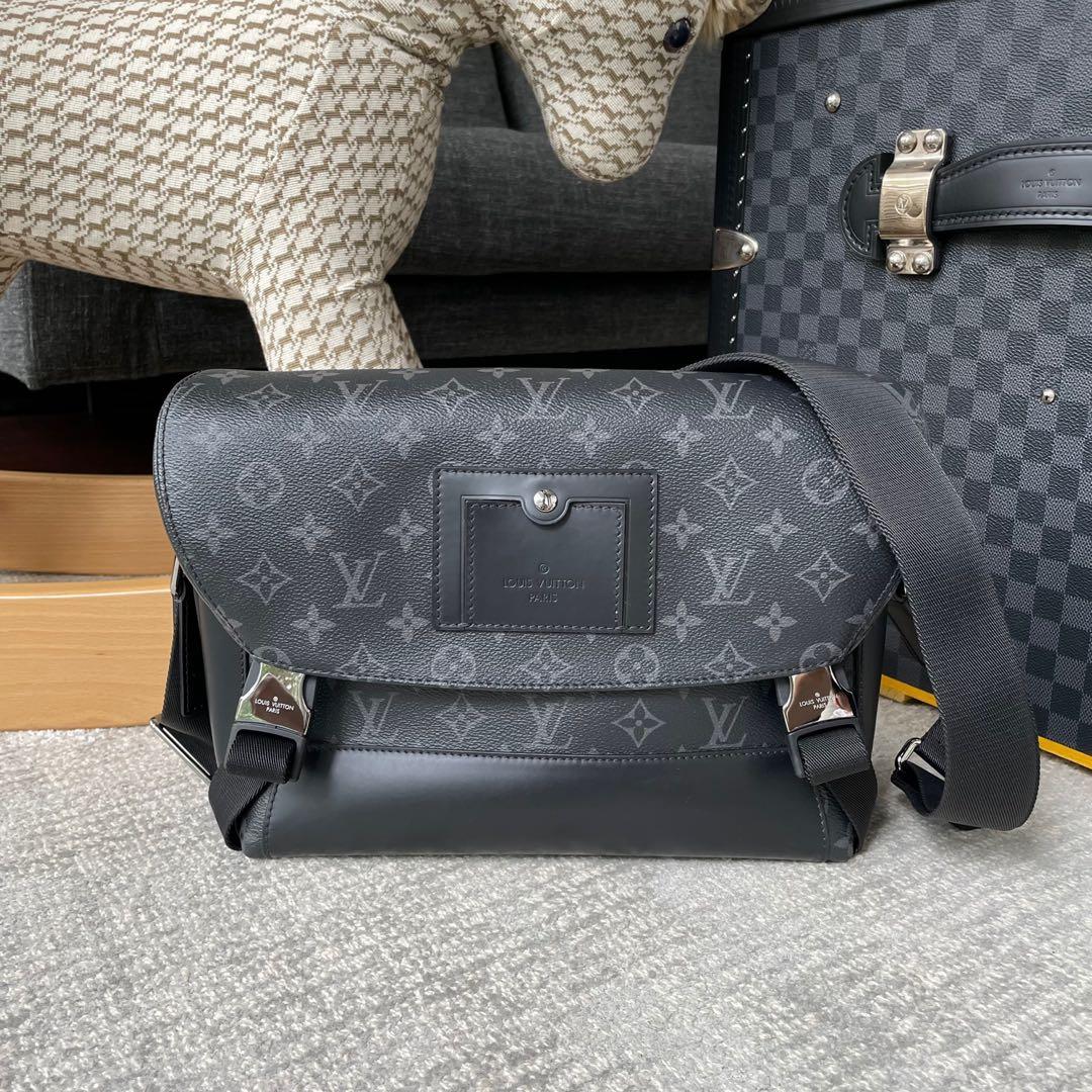 Louis Vuitton Trio Messenger, Luxury, Bags & Wallets on Carousell