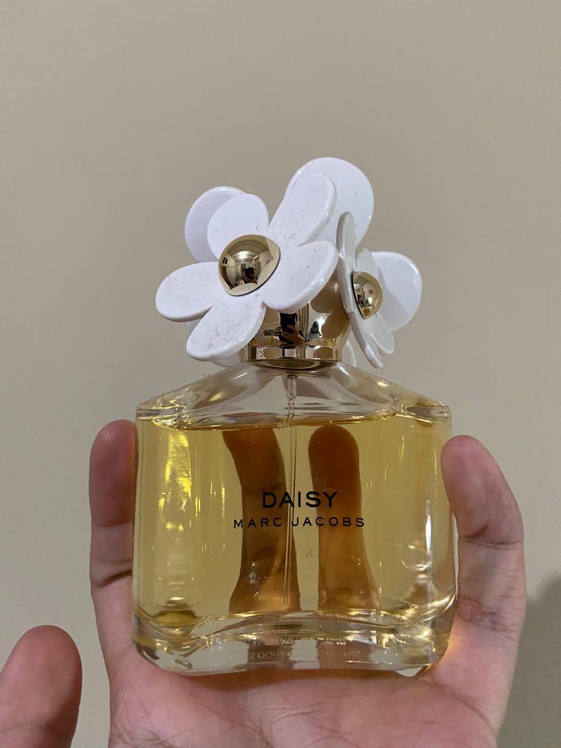 fake daisy perfume