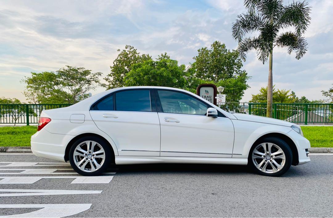 Mercedes-Benz C-Class Saloon C180 Avantgarde (A) (Category: Used Cars) located in Singapore. Submitted by myprelovesg (Listing ID 1119673662, Image 1). Description: *RARE ONE LADY OWNER* 1.6L 7G-Tronic Blue Efficiency Turbocharged, Auto Headlight, Reverse Camera, Cruise Control, Keyless Entry/push Start Button View specs of the Mercedes-Benz C-Class Saloon (2011-2014) Accessories Full AMG Bodykit, 18" Sports Rim, Android/ Apple CarPlay, Upgraded 