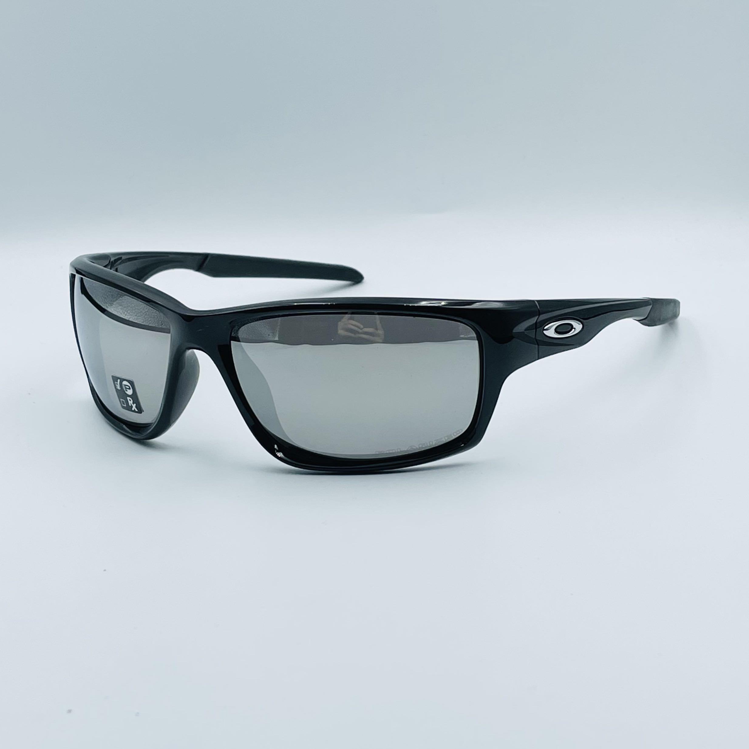 Oakley store canteen polarized