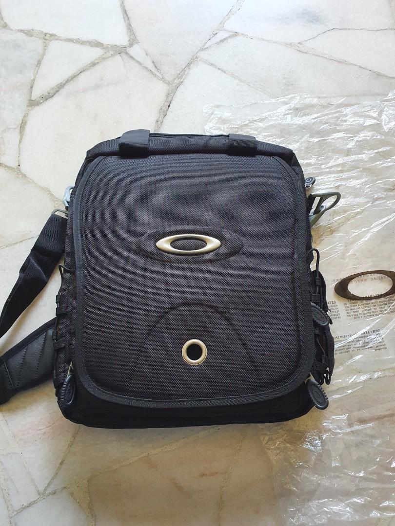 Oakley messenger bag, Men's Fashion, Bags, Sling Bags on Carousell