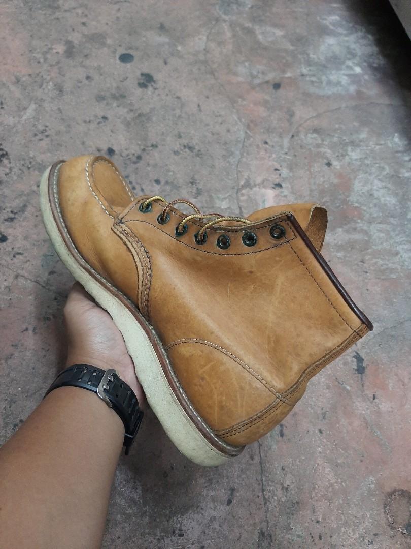 Red Wing 875 Classic Moc Toe Men's Boot(28 cm) (Category: Boots) located in Baguio. Submitted by master_of_brands (Listing ID 1119651206, Image 2). Description: Authentic Red Wing 875 Classic Moc Toe Men's Boot Size 9E US(9.5-10 US Pinoy fits) used minimal signs of usage no sole separation outsole 8.5/10 (heel part) In very good condition *(need DiY maintenance).