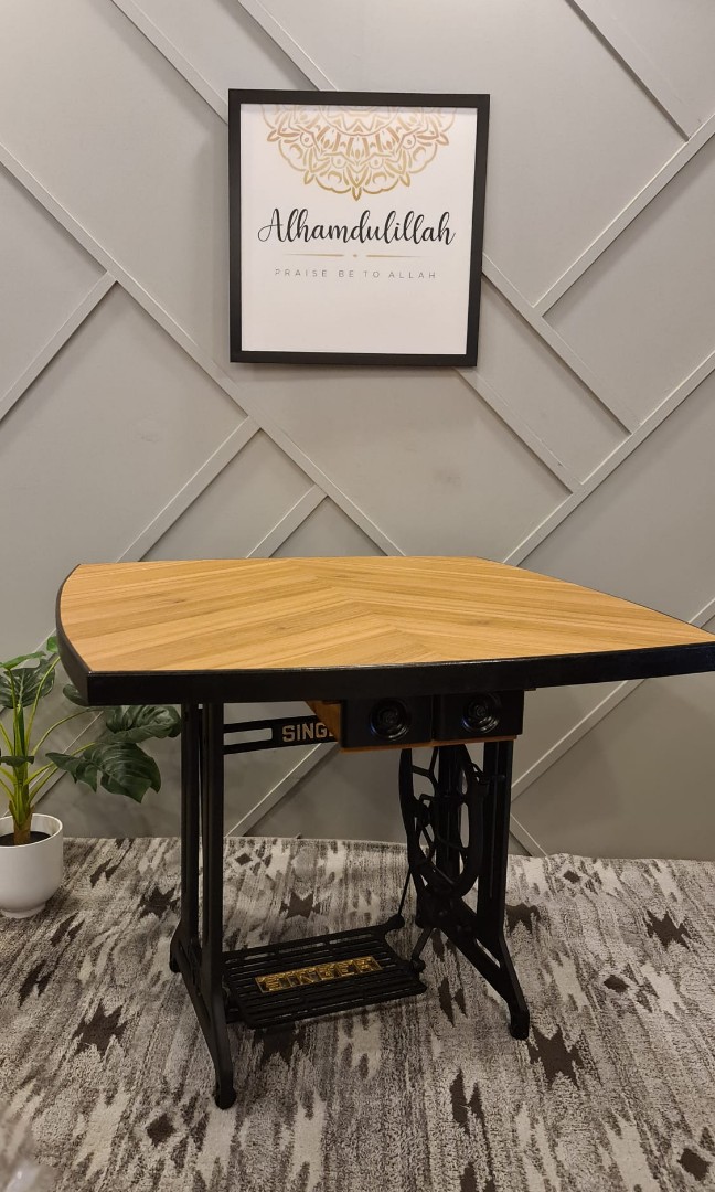 Singer sewing store machine dining table