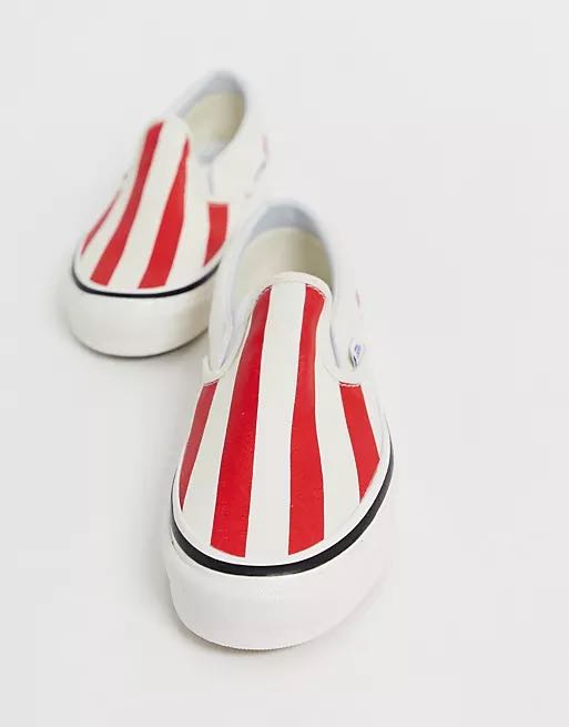 red stripe vans