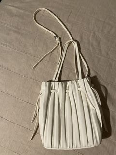 （分類：）位於 。 由 timtimtttt 提交（商品編號 1119749981，圖片 1）。簡介： 。