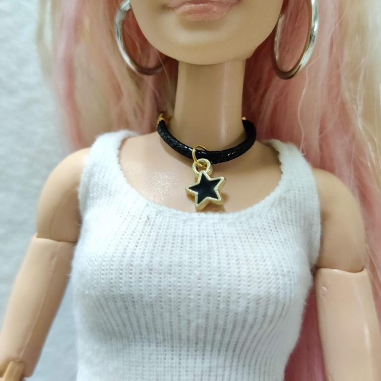 1/6 Barbie necklace, Hobbies & Toys, Toys & Games on Carousell