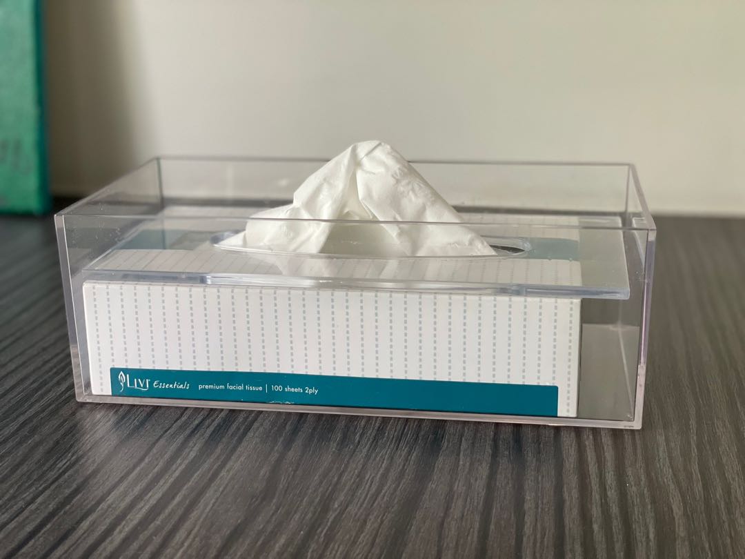 Acrylic tissue holder, Furniture & Home Living, Home Improvement