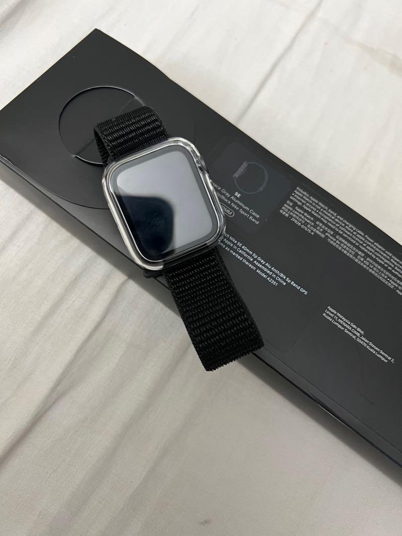 Apple watch SE Nike edt/40mm/ GPS, Mobile Phones \u0026 Gadgets, Wearables \u0026  Smart Watches on Carousell